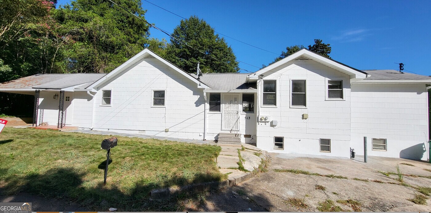 513 Center St in Palmetto, GA - Building Photo