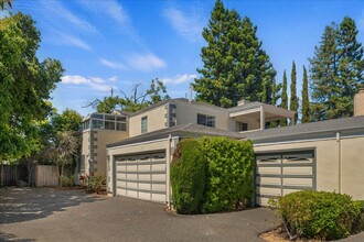 138 Central Ave in Redwood City, CA - Building Photo - Building Photo