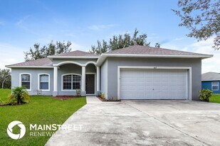 447 Danube Dr in Kissimmee, FL - Building Photo