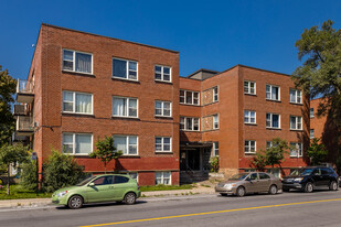 6685-6695 Fielding Av Apartments