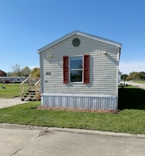 2552 Smith Ave in Marshalltown, IA - Building Photo - Building Photo
