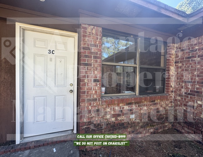 property at 1225 Woodside Dr