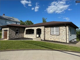 418 S Main St in Woodsfield, OH - Building Photo