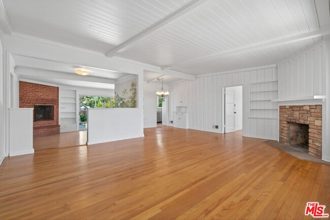 675 El Medio Ave in Los Angeles, CA - Building Photo - Building Photo