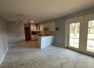 1707 Avenue E in Nederland, TX - Building Photo - Building Photo