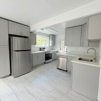 1739 Kamohoalii St in Honolulu, HI - Building Photo