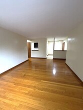 580 Bridge St, Unit 6 in Weymouth, MA - Foto de edificio - Building Photo