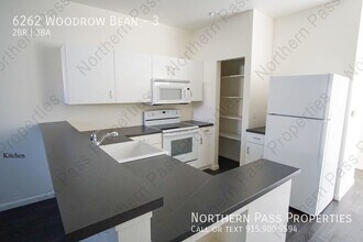 6262 Woodrow Bean Transmountain-Unit -3 in El Paso, TX - Foto de edificio - Building Photo