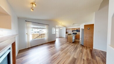 7049-7089 89 St in Grande Prairie, AB - Building Photo - Building Photo