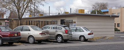 201 Columbia Dr SE in Albuquerque, NM - Building Photo - Building Photo