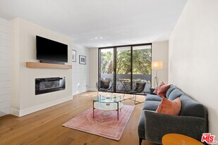 1252 11th St in Santa Monica, CA - Building Photo