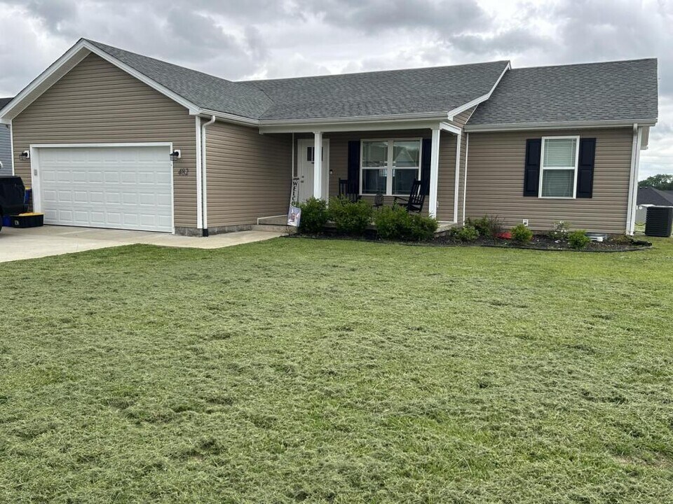 482 Labrador Dr in Bowling Green, KY - Building Photo