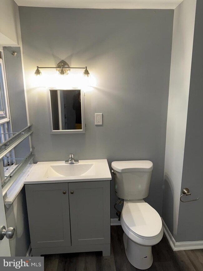 152X Argyle Ave in Baltimore, MD - Building Photo - Building Photo