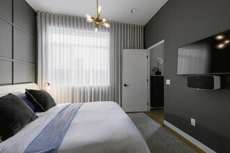 1244 1/2 Gordon Street in Los Angeles, CA - Building Photo - Building Photo