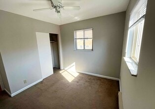 562 Lowell Ave in Cincinnati, OH - Building Photo - Building Photo