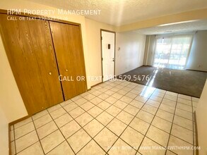 1876 Ledgewood Blvd NE in Massillon, OH - Building Photo - Building Photo