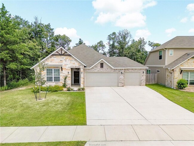 1814 Thorndyke Ln in Bryan, TX - Building Photo - Building Photo