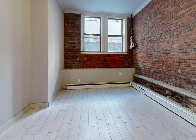 East 25th Street in New York, NY - Building Photo - Building Photo