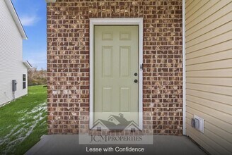 108 Lambert Fld in Nicholasville, KY - Building Photo - Building Photo