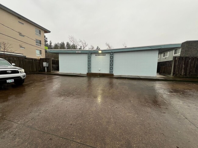 property at 2950 Willamette St