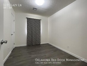 3221 Lazy Ln in Del City, OK - Building Photo - Building Photo