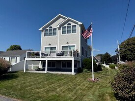 4 Tidewater Rd in Narragansett, RI - Building Photo