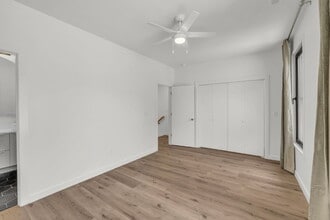 555 S Lyerly St in Chattanooga, TN - Building Photo - Building Photo