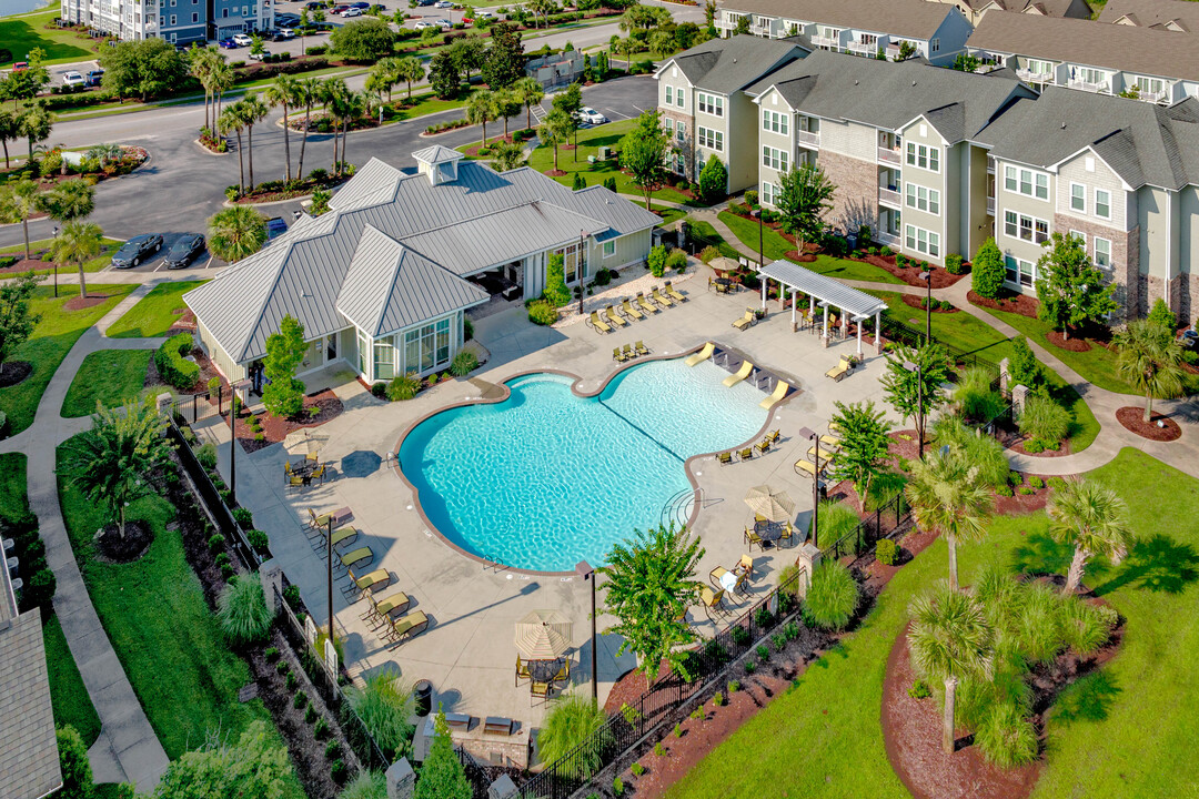 Vinings at Carolina Bays in Myrtle Beach, SC - Foto de edificio