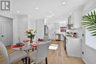 175 E 45th St in Hamilton, ON - Building Photo - Building Photo