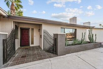 8543 E Jackrabbit Rd in Scottsdale, AZ - Building Photo - Building Photo