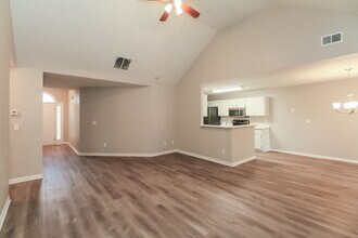 1567 Isleworth Cir in Atlanta, GA - Building Photo - Building Photo