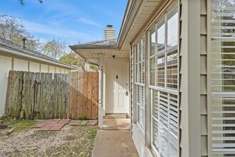 1747 Brickarbor Dr in Katy, TX - Building Photo - Building Photo