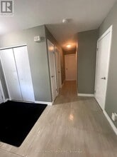 104 Applewood Crescent in London, ON - Building Photo - Building Photo