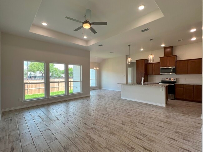 3413 Travis Ct in Corpus Christi, TX - Building Photo - Building Photo