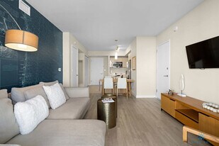 2602 E Hallandale Beach Blvd, Unit SI ID1227395P in Hallandale Beach, FL - Building Photo