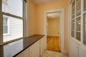 115 Clark St in Portland, ME - Building Photo - Building Photo