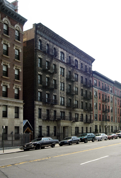 629-633 W 135th St in New York, NY - Building Photo