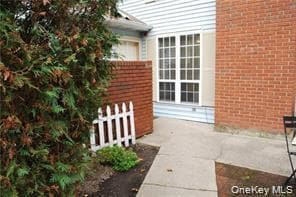 46 Homestead Village Dr in Warwick, NY - Building Photo - Building Photo