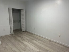 900 SW 43rd Ave in Miami, FL - Building Photo - Building Photo