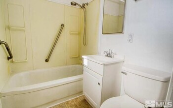 510 Country Village Dr in Carson City, NV - Building Photo - Building Photo