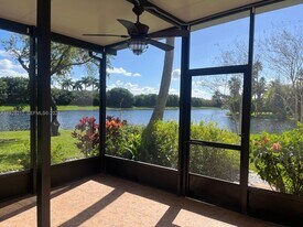 1528 Springside Terrace in Weston, FL - Building Photo