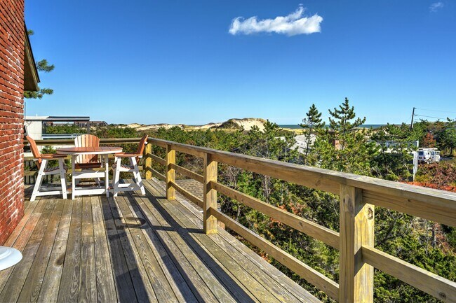 84 Osprey Rd in Amagansett, NY - Foto de edificio - Building Photo