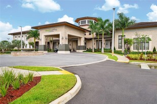 8175 NW 104th Ave, Unit 28 in Doral, FL - Building Photo