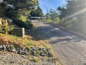 860 Stagecoach Ln in Port Orford, OR - Building Photo - Building Photo