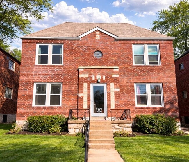 property at 5308-5308 Jamieson Ave