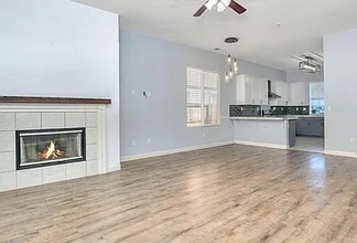 63 Guise Way in Brentwood, CA - Building Photo - Building Photo