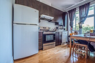 5410 Saint-André Rue in Montréal, QC - Building Photo - Building Photo