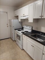 45 Brook Rd, Unit 2 in Quincy, MA - Building Photo