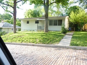 156 Parkview Ave in Westerville, OH - Building Photo - Building Photo