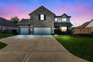 12341 N Chestnut Hls Dr in Cut And Shoot, TX - Building Photo